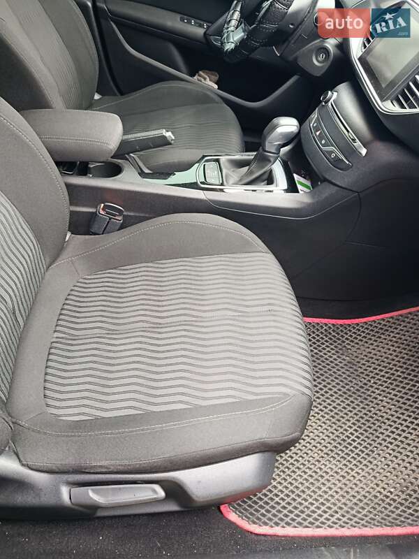 Универсал Peugeot 308 2015 в Львове фото 31 Универсал Peugeot 308 2015 в Львове