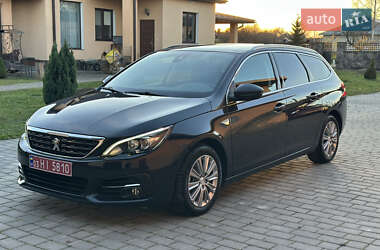 Универсал Peugeot 308 2018 в Бродах