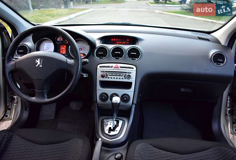 Универсал Peugeot 308 2009 в Киеве