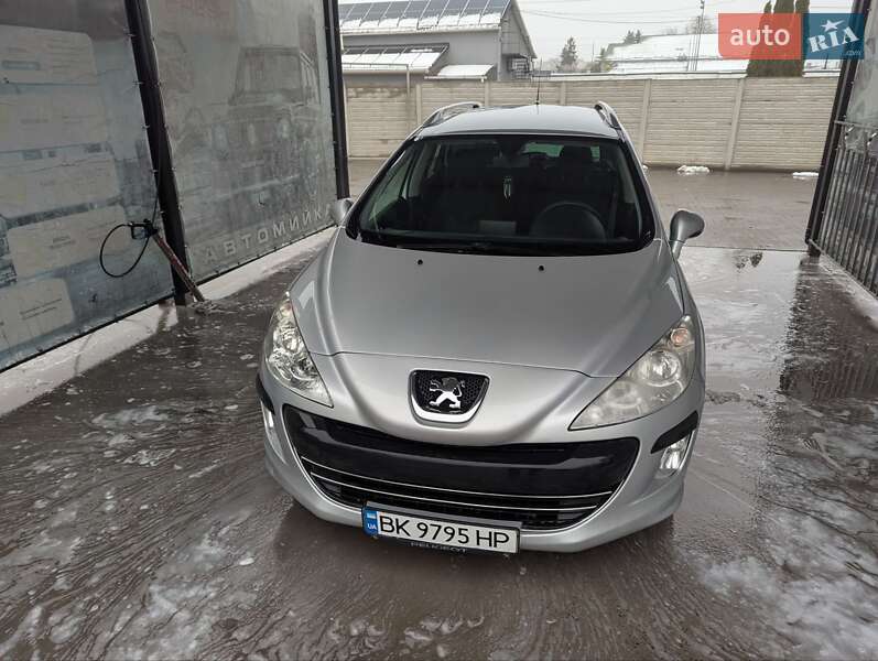 Универсал Peugeot 308 2009 в Здолбунове