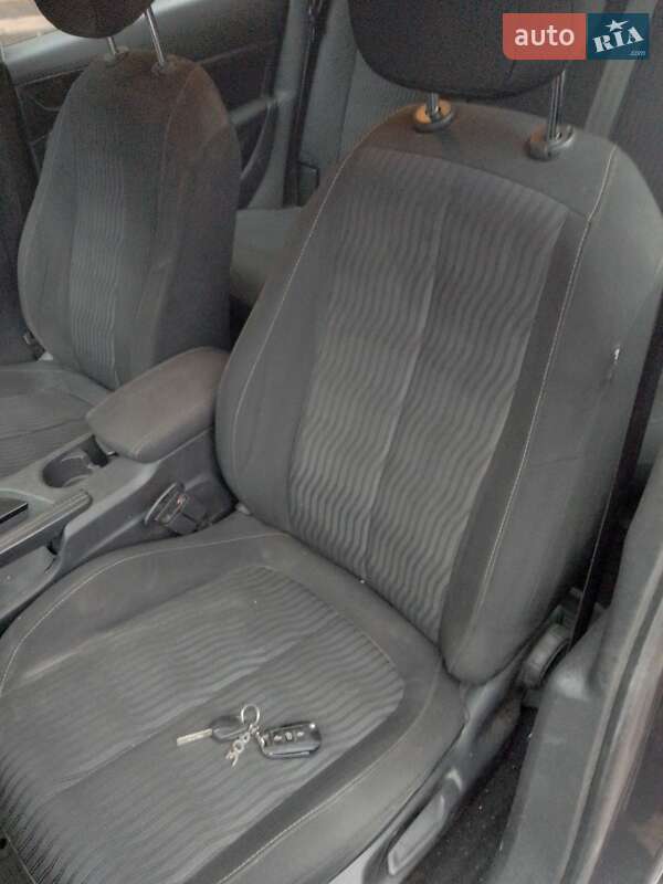 Универсал Peugeot 308 2017 в Киеве