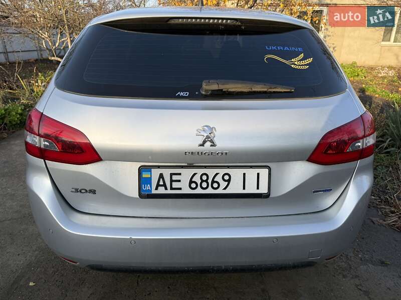 Универсал Peugeot 308 2016 в Каменском