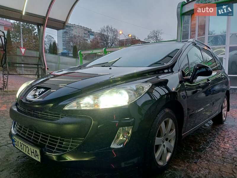 Універсал Peugeot 308 2010 в Хмельницькому