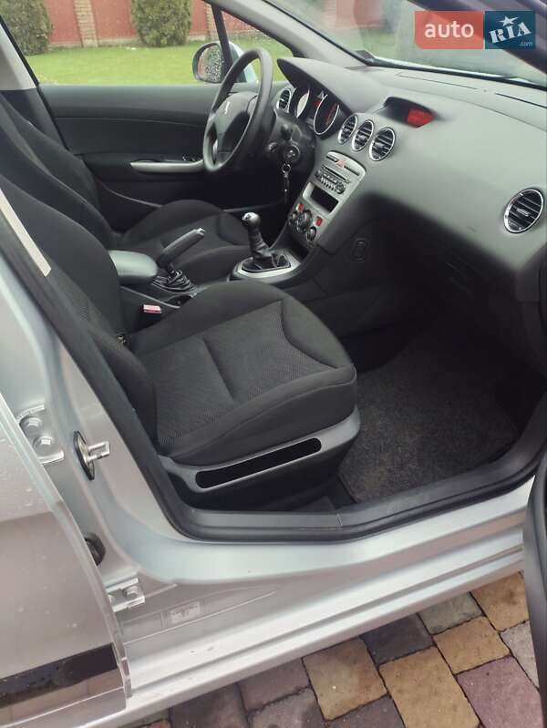 Хэтчбек Peugeot 308 2008 в Луцке фото 23 Хэтчбек Peugeot 308 2008 в Луцке