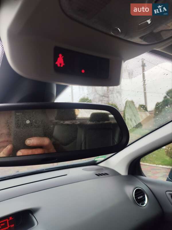 Хэтчбек Peugeot 308 2011 в Луцке