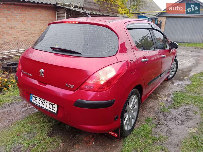 Хэтчбек Peugeot 308 2008 в Ромнах