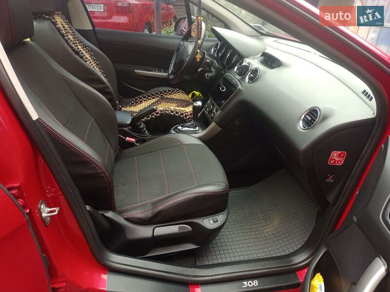 Хэтчбек Peugeot 308 2008 в Ромнах