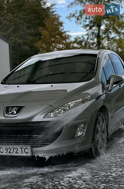 Хетчбек Peugeot 308 2009 в Золочеві