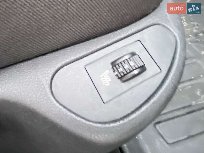 Хэтчбек Peugeot 308 2010 в Ровно