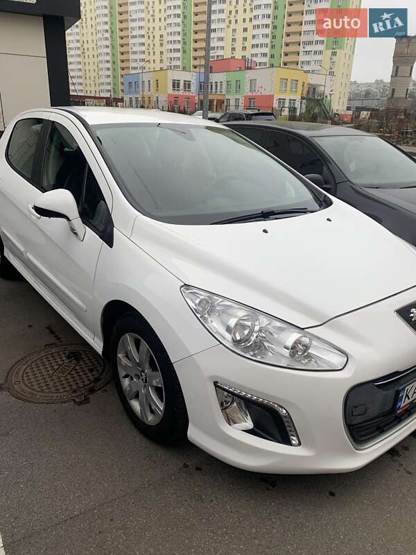 Peugeot 308 2012