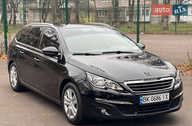 Універсал Peugeot 308 2015 в Рівному
