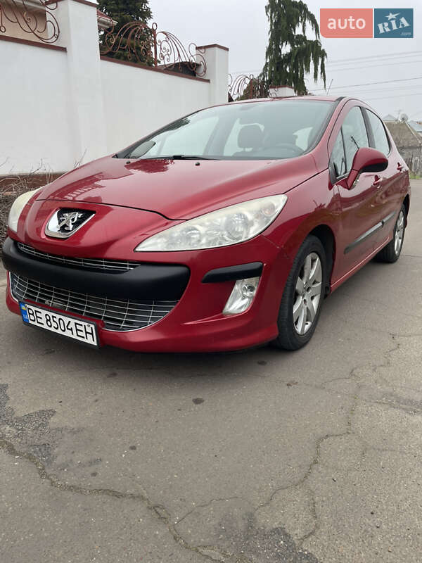 Хэтчбек Peugeot 308 2008 в Николаеве