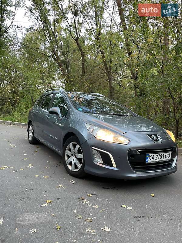 Peugeot 308 2011
