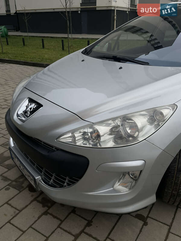Універсал Peugeot 308 2008 в Івано-Франківську