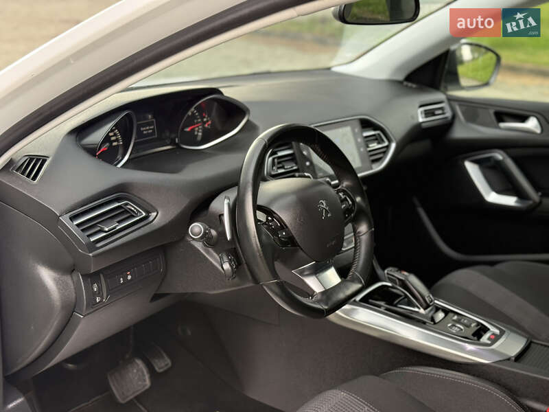 Универсал Peugeot 308 2021 в Дубно