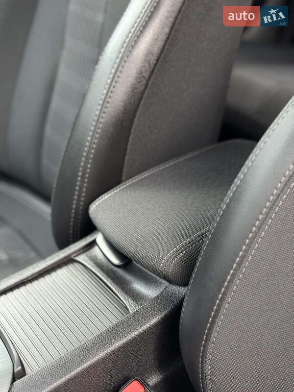 Универсал Peugeot 308 2021 в Дубно