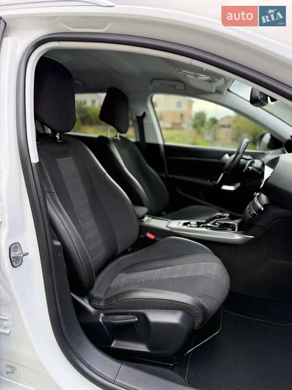 Универсал Peugeot 308 2021 в Дубно