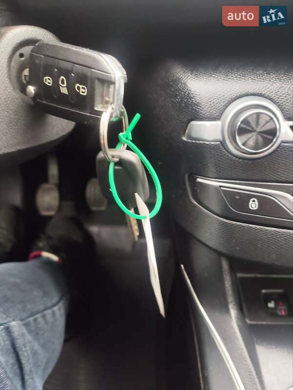 Универсал Peugeot 308 2015 в Луцке фото 32 Универсал Peugeot 308 2015 в Луцке