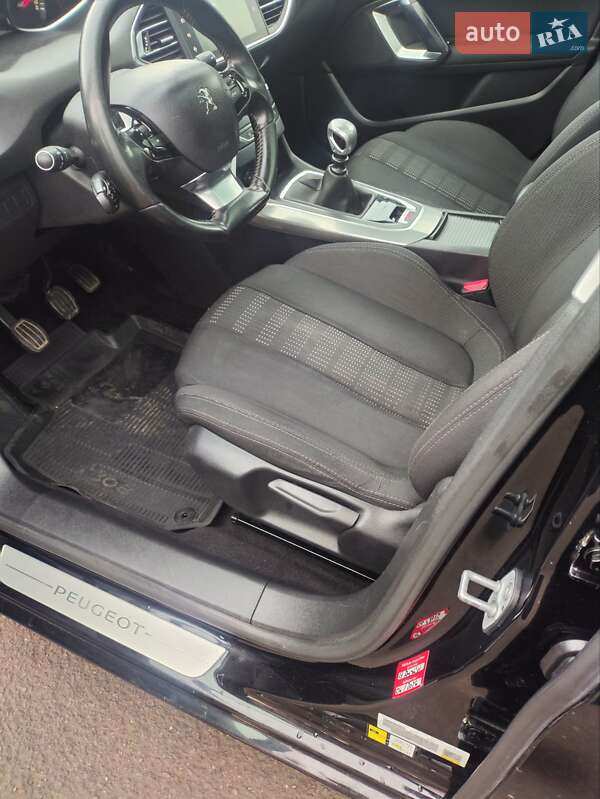Универсал Peugeot 308 2015 в Луцке фото 37 Универсал Peugeot 308 2015 в Луцке