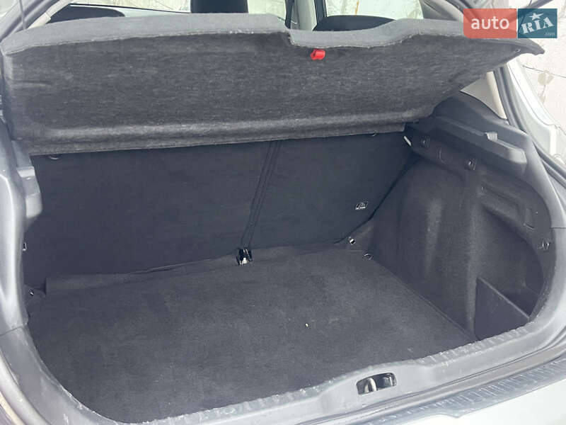 Хэтчбек Peugeot 308 2009 в Бердичеве