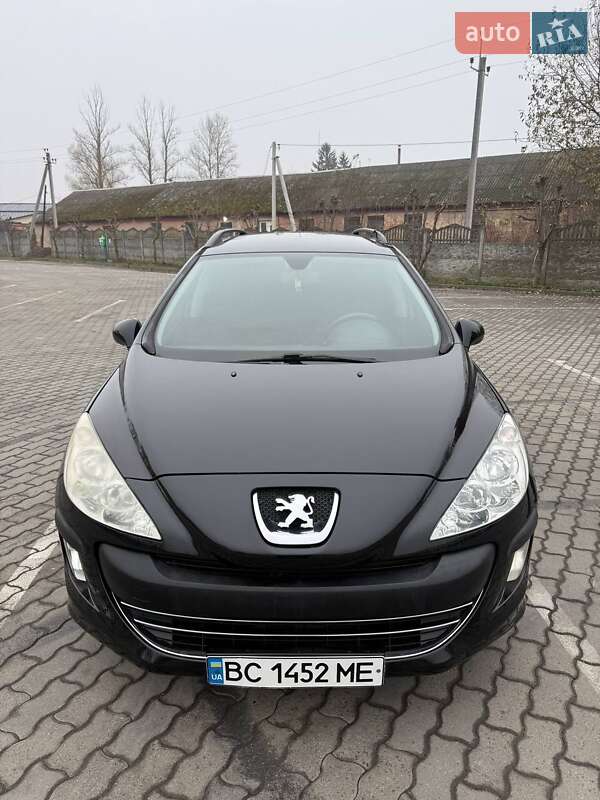 Универсал Peugeot 308 2010 в Львове