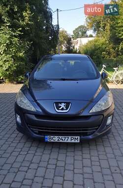 Хэтчбек Peugeot 308 2008 в Калуше