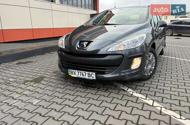 Хэтчбек Peugeot 308 2010 в Хмельницком