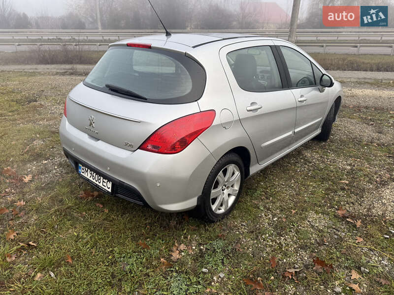 Хэтчбек Peugeot 308 2011 в Тернополе