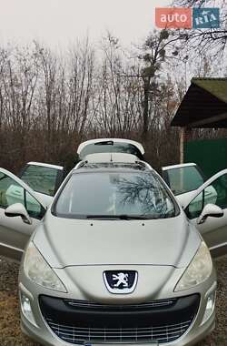 Универсал Peugeot 308 2008 в Остроге