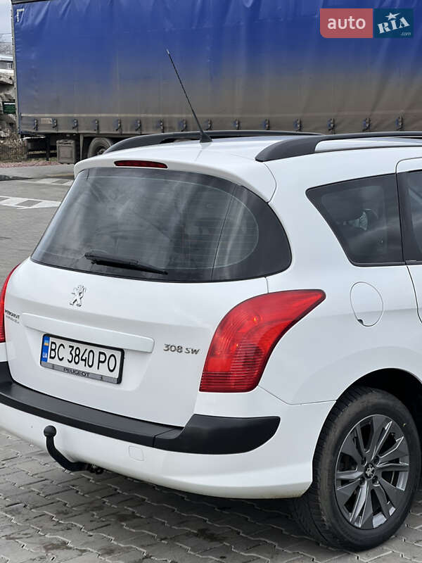 Універсал Peugeot 308 2012 в Стрию