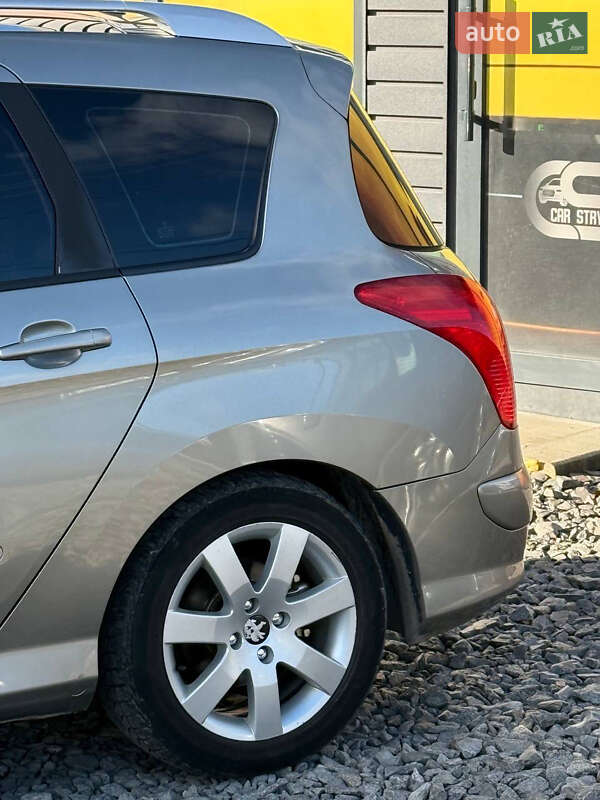 Универсал Peugeot 308 2012 в Стрые