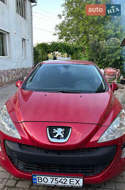 Хэтчбек Peugeot 308 2008 в Тернополе