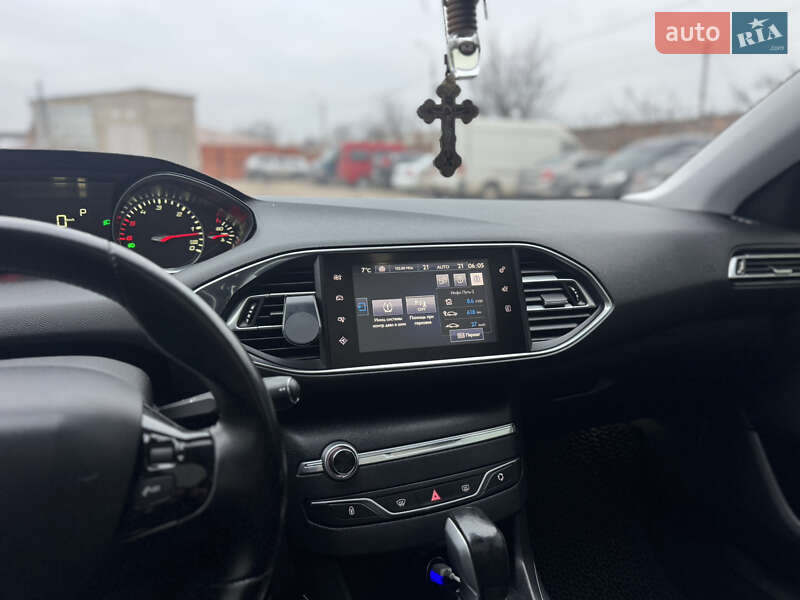 Універсал Peugeot 308 2015 в Миколаєві