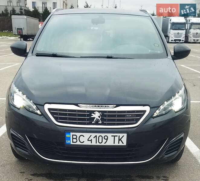 Универсал Peugeot 308 2015 в Львове