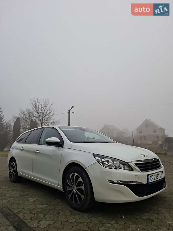 Универсал Peugeot 308 2015 в Дубно