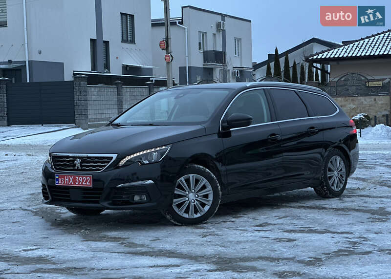 Peugeot 308 2021