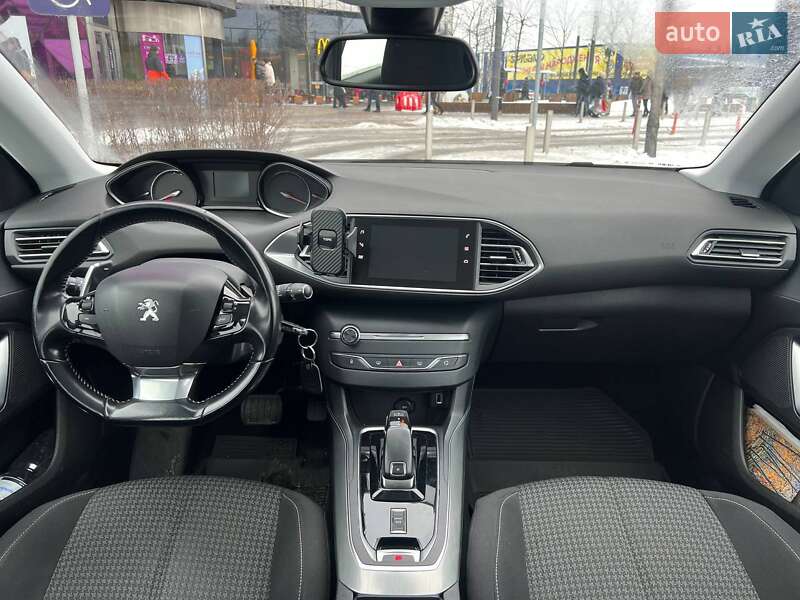 Универсал Peugeot 308 2018 в Киеве фото 29 Универсал Peugeot 308 2018 в Киеве