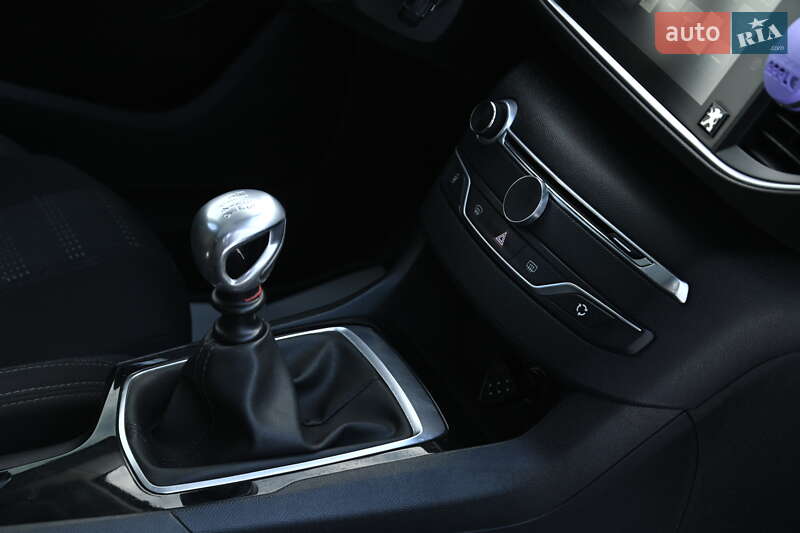 Универсал Peugeot 308 2015 в Бердичеве