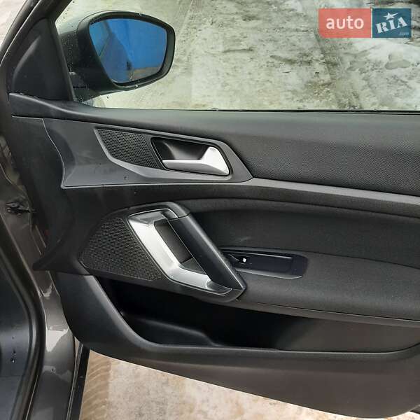 Универсал Peugeot 308 2017 в Полтаве