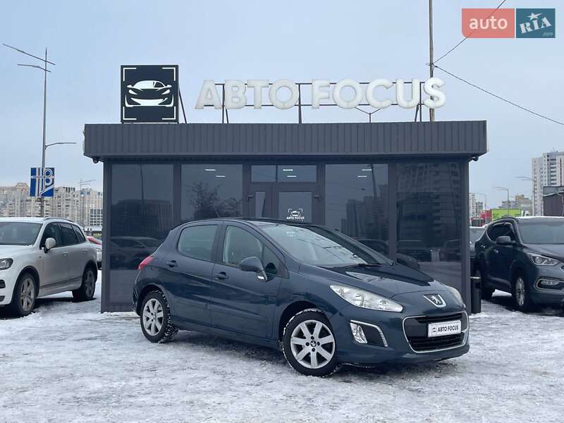 Peugeot 308 2011