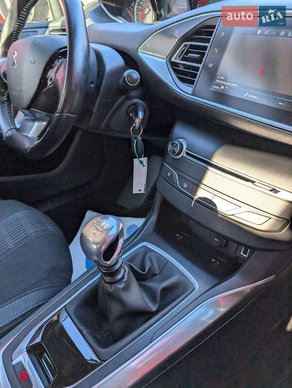 Універсал Peugeot 308 2018 в Львові