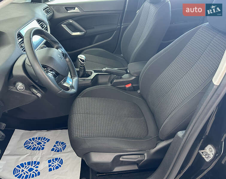 Универсал Peugeot 308 2019 в Львове фото 8 Универсал Peugeot 308 2019 в Львове