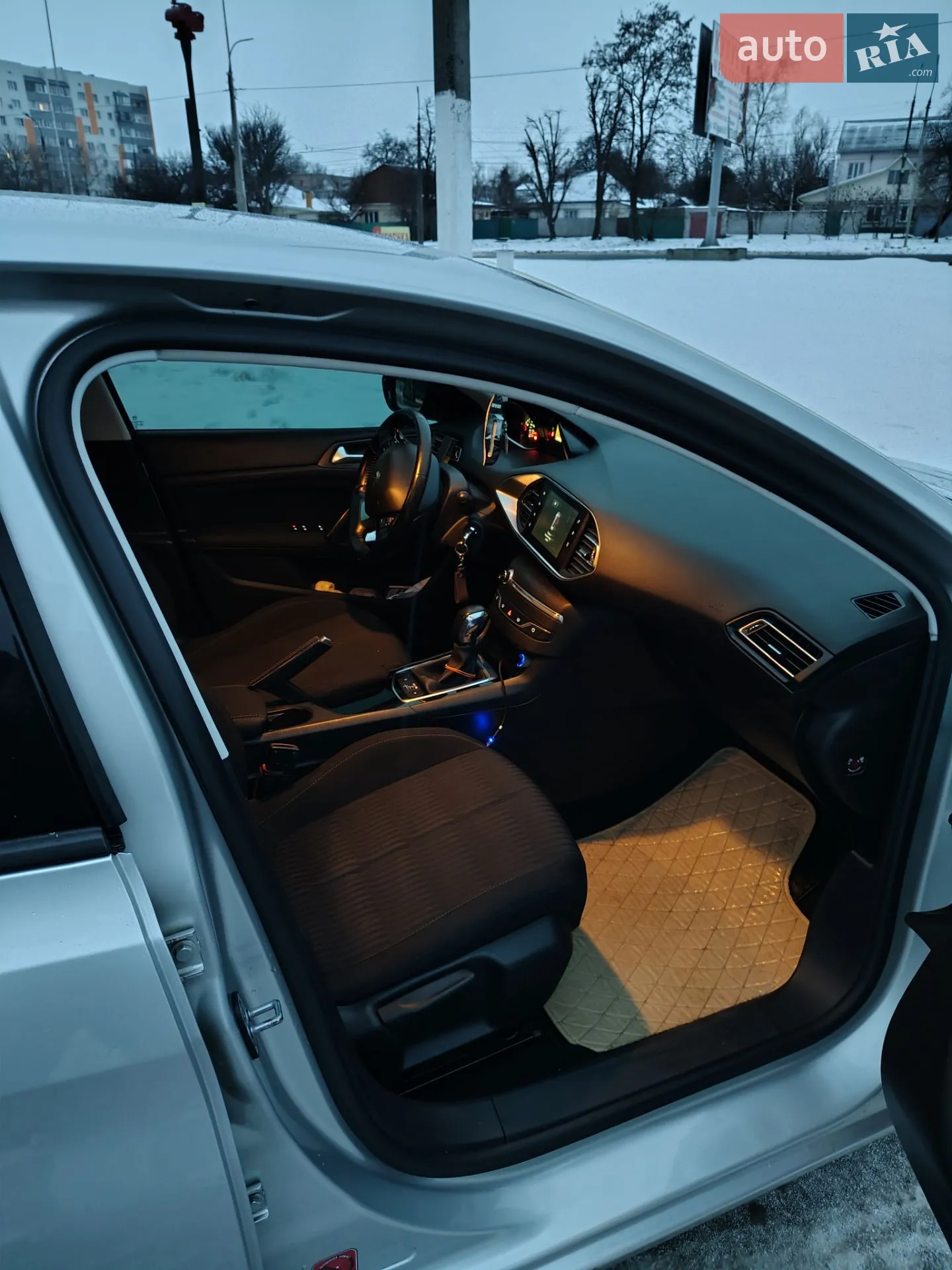 2015 Peugeot 308 - мініатюра 16