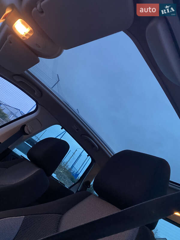 Хэтчбек Peugeot 308 2012 в Стрые