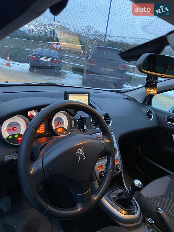 Хэтчбек Peugeot 308 2012 в Стрые