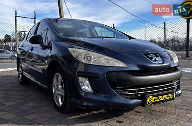 Хэтчбек Peugeot 308 2008 в Стрые