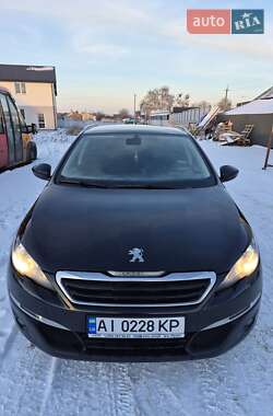 Универсал Peugeot 308 2015 в Боярке
