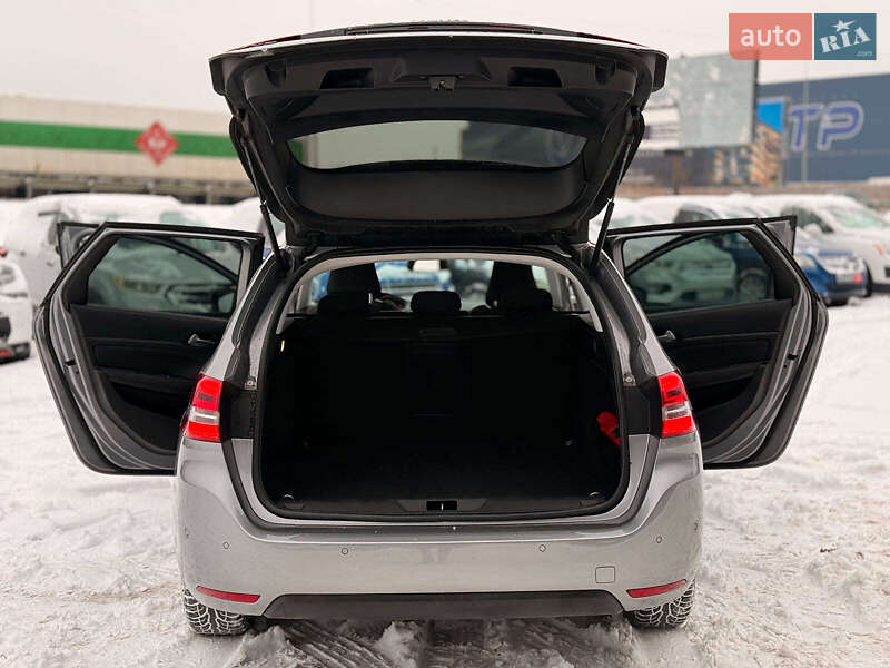 Универсал Peugeot 308 2018 в Львове