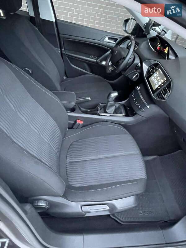 Хэтчбек Peugeot 308 2014 в Луцке
