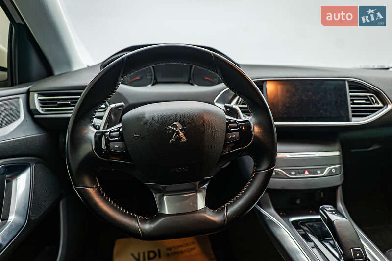 Хэтчбек Peugeot 308 2020 в Киеве